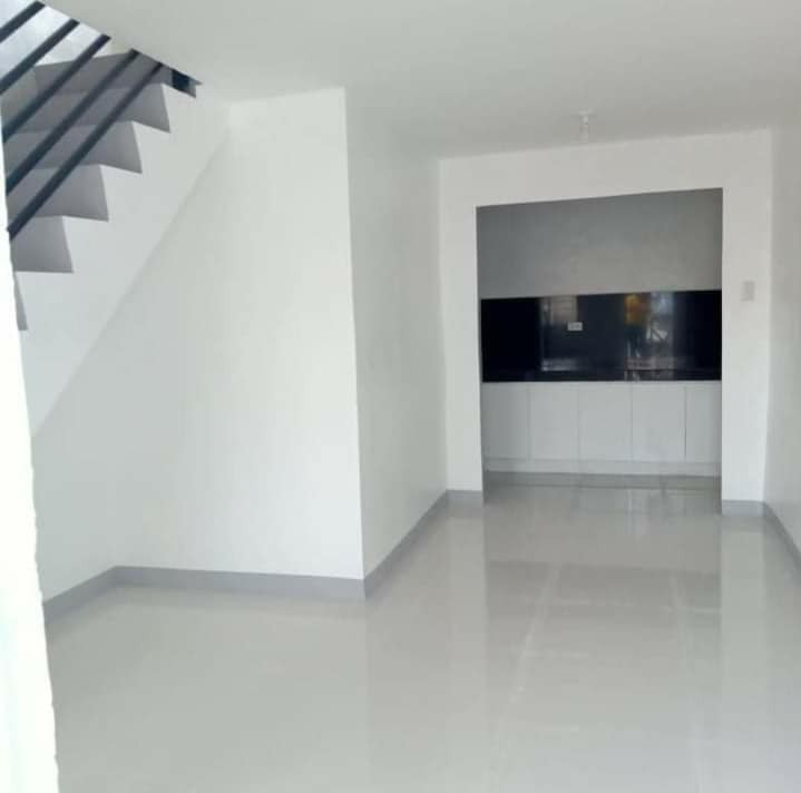 Gallery 5