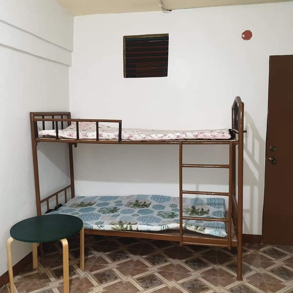 ROOM FOR RENT (VILLAMOR, PASAY)
