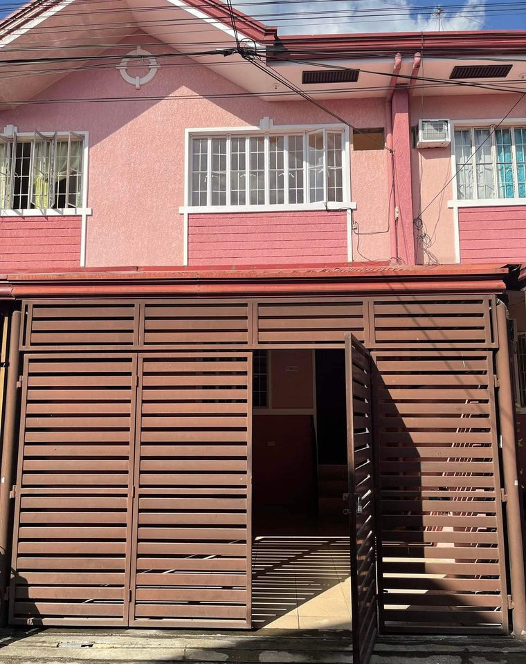 HOUSE FOR RENT INSIDE A SUBDIVISION