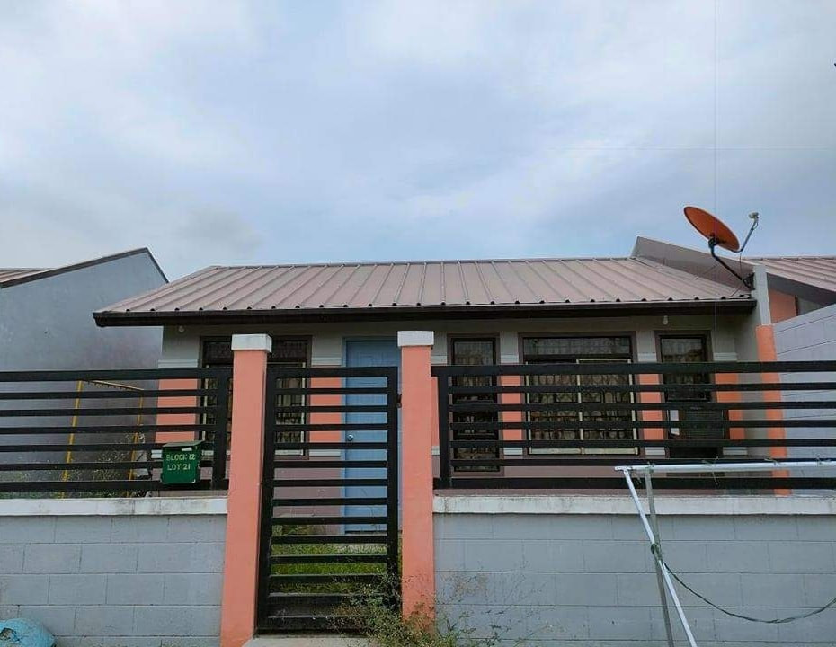 HOUSE FOR RENT