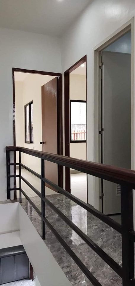 Gallery 5