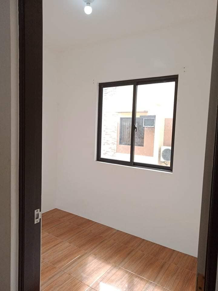Gallery 5