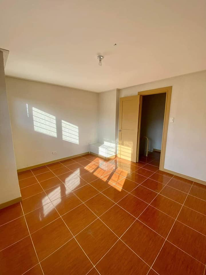 Gallery 4