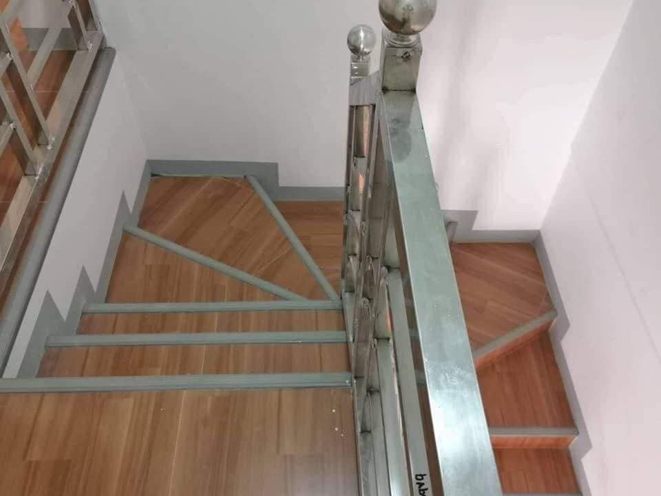 Gallery 5