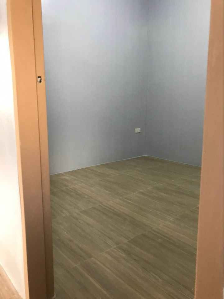 Gallery 5