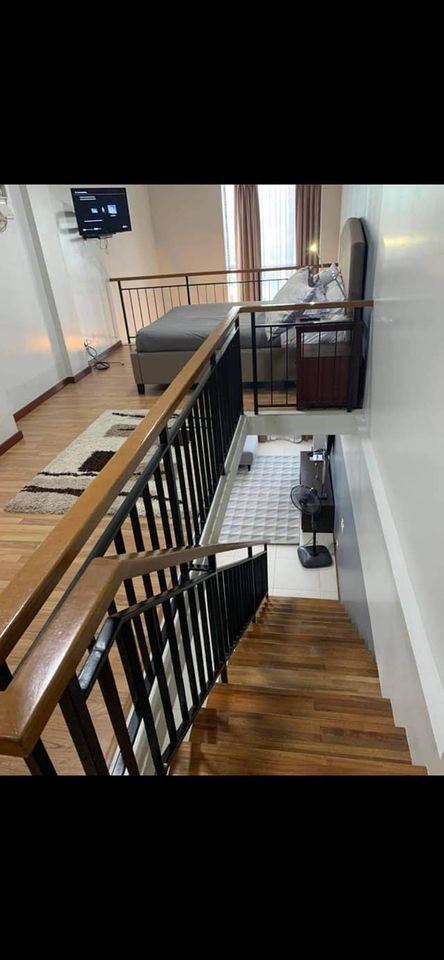 Gallery 5