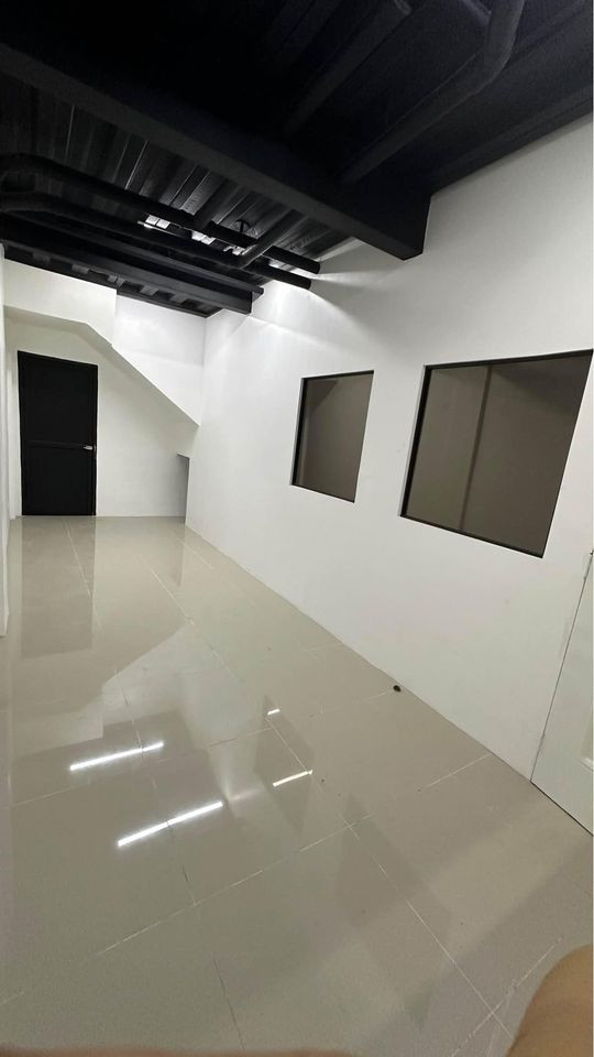 Gallery 5