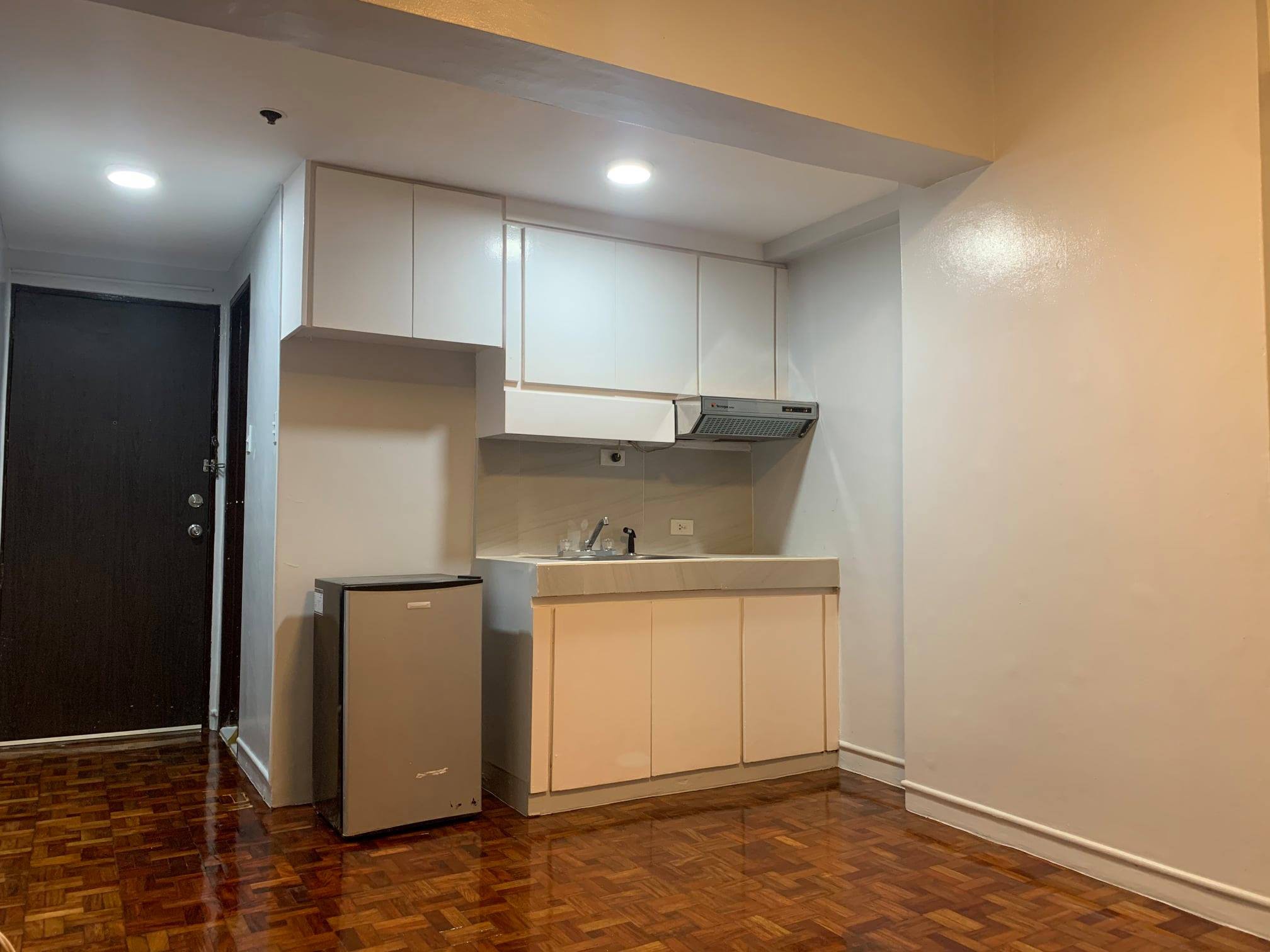 Studio Apartment - Makati City