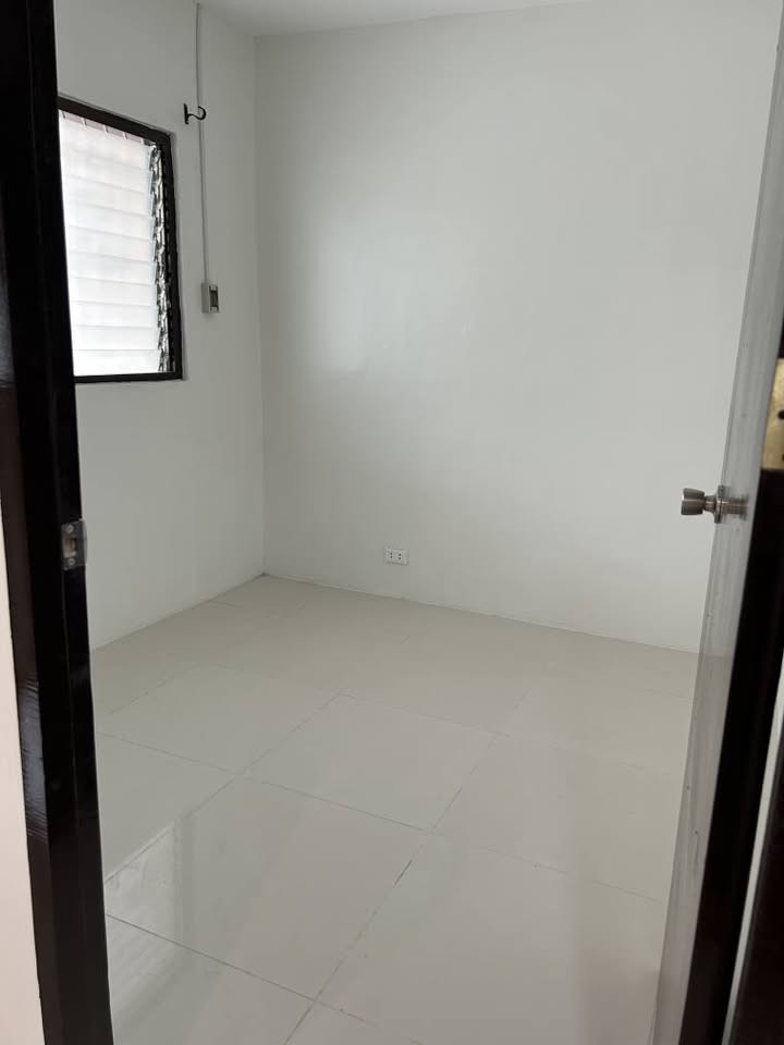 Gallery 5