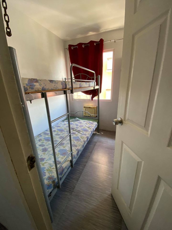2 Beds 1 Bath Apartment/condo