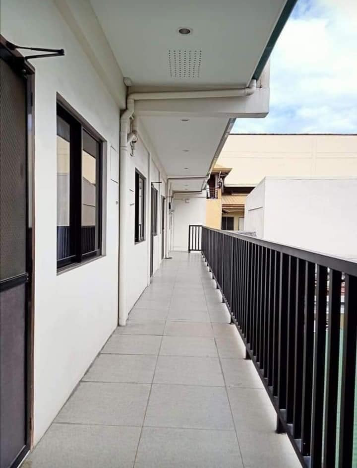 Gallery 5