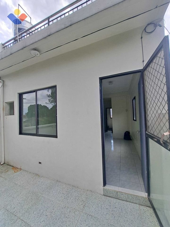 1 Bed 1 Bath Apartment