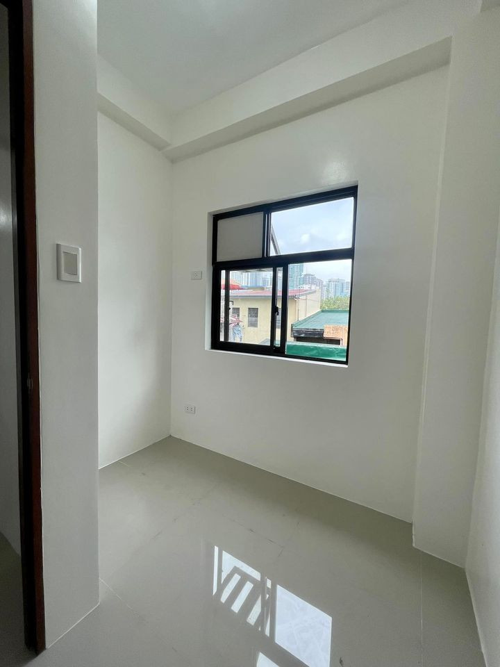 Gallery 4