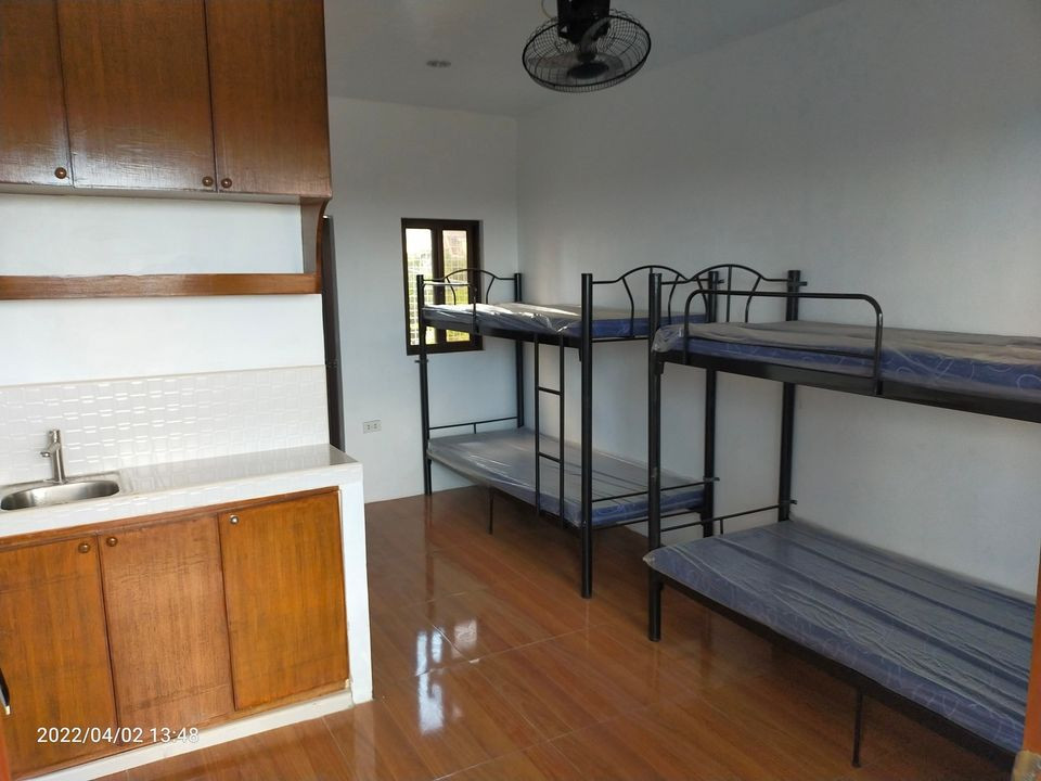 House for rent in Signal village taguig