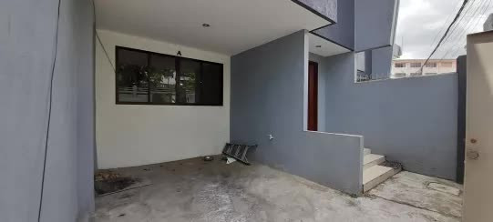 Gallery 5