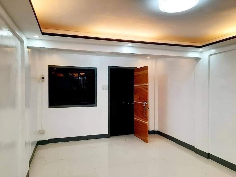Gallery 4