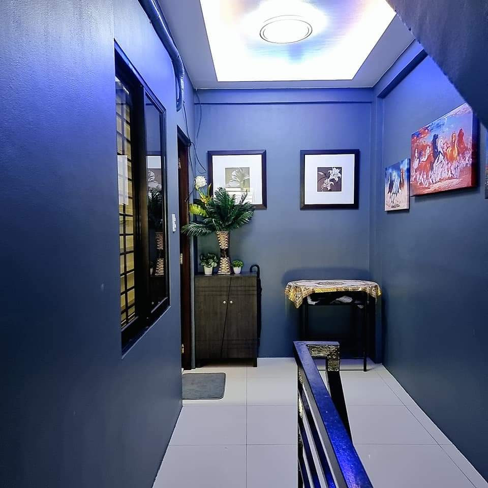 Gallery 5