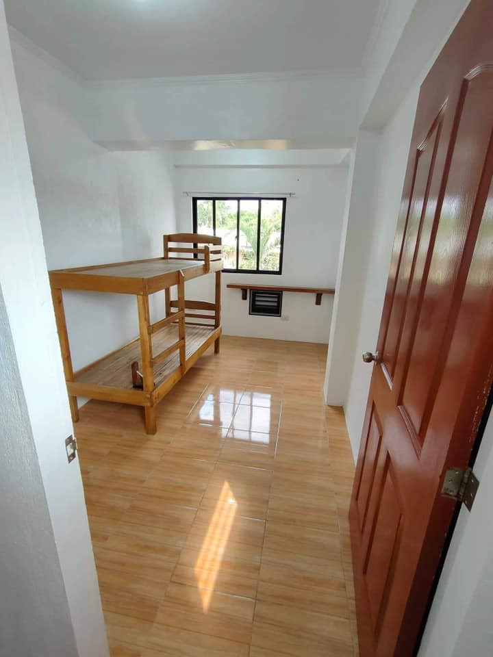 Gallery 5