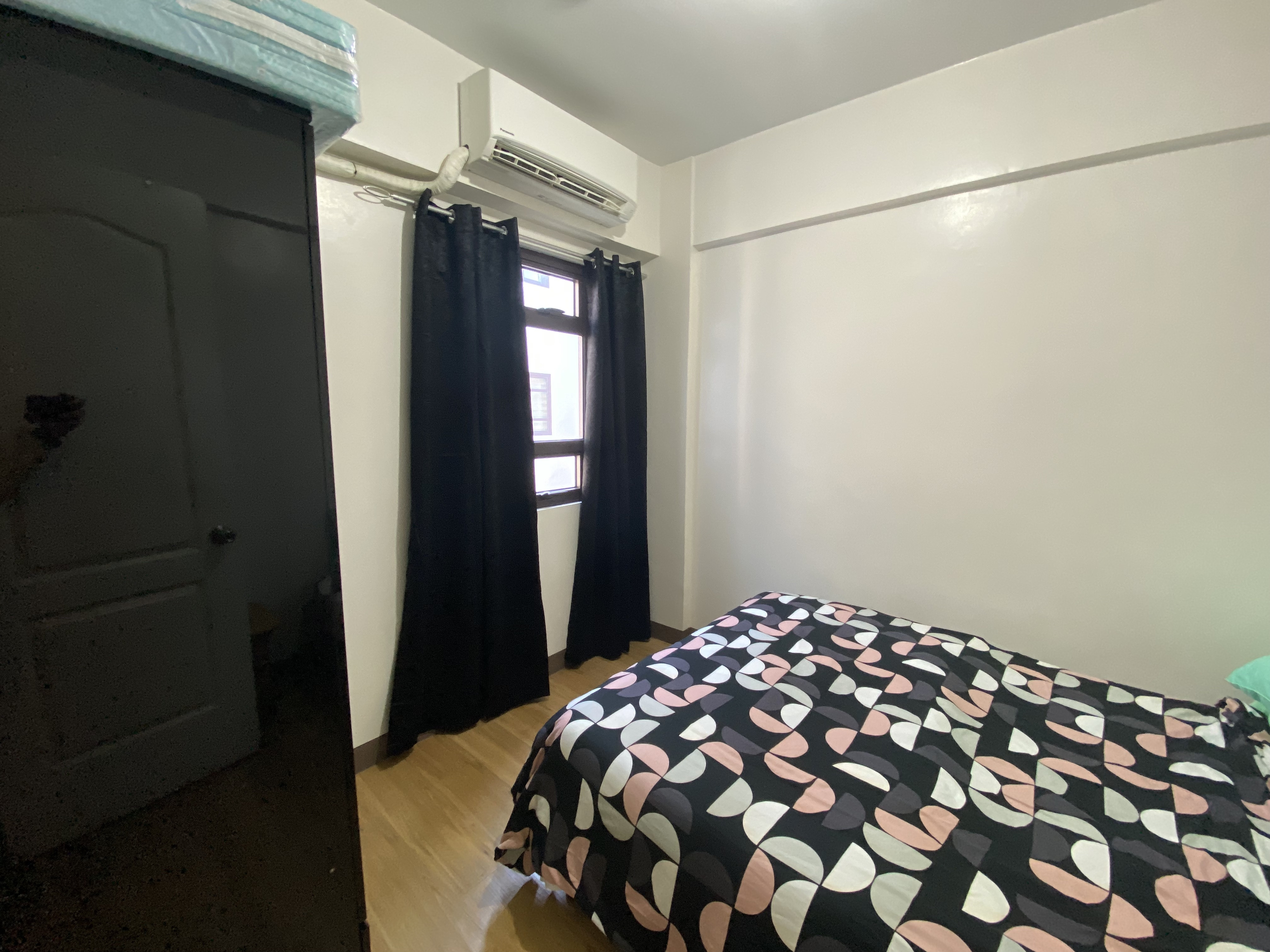 Gallery 4