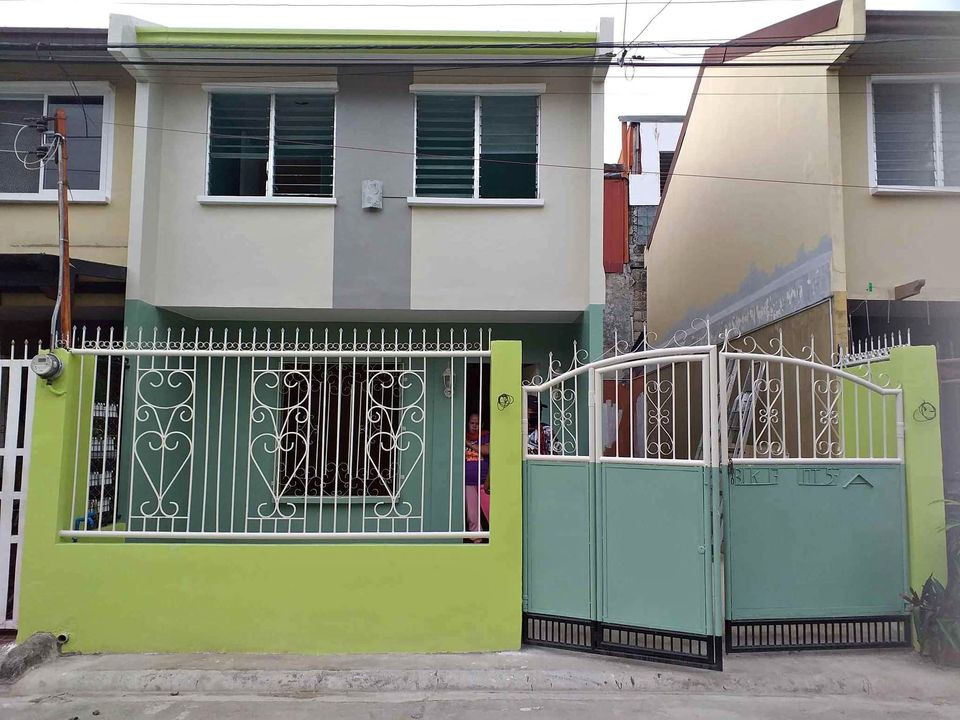 New Renovated House & Lot with gate