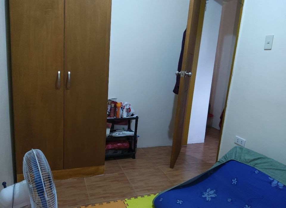 Unit for rent in a 4 story apartment building