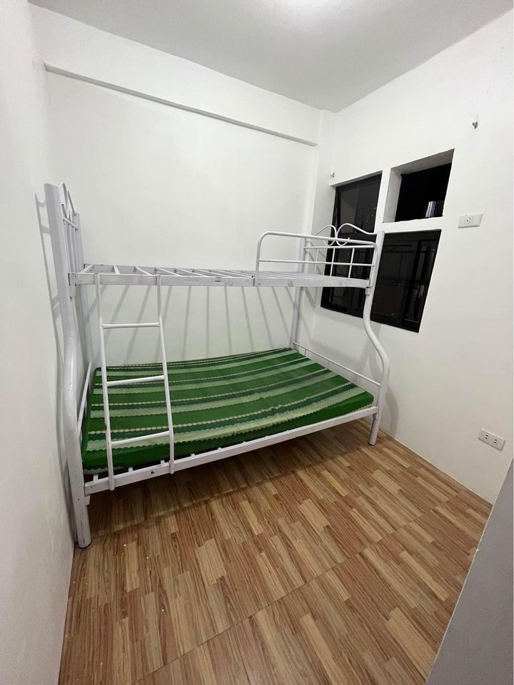 Gallery 5