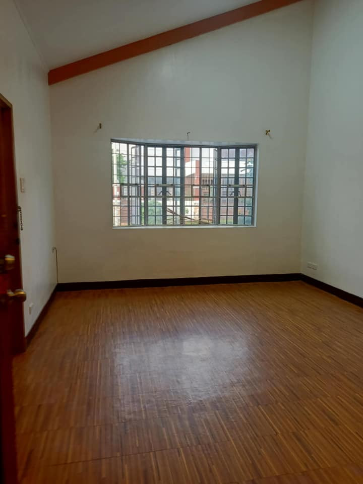 Gallery 5