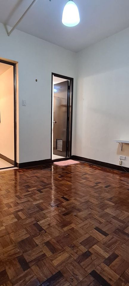 Gallery 5