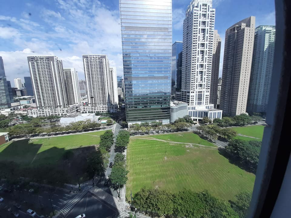 Trion Towers 1br for rent in BGC