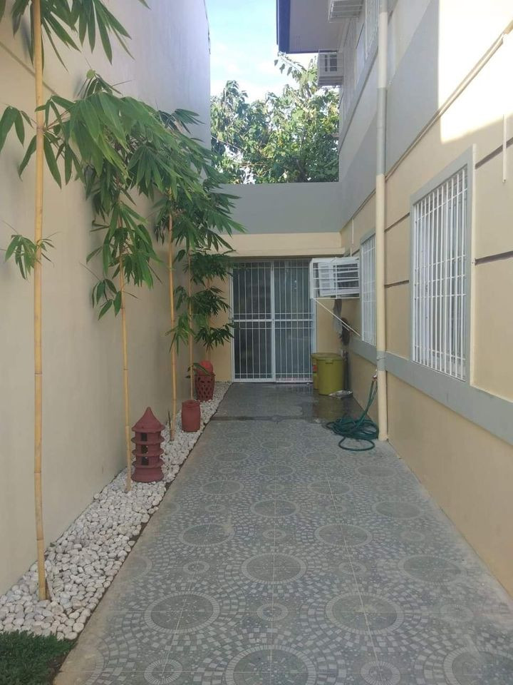 Gallery 2