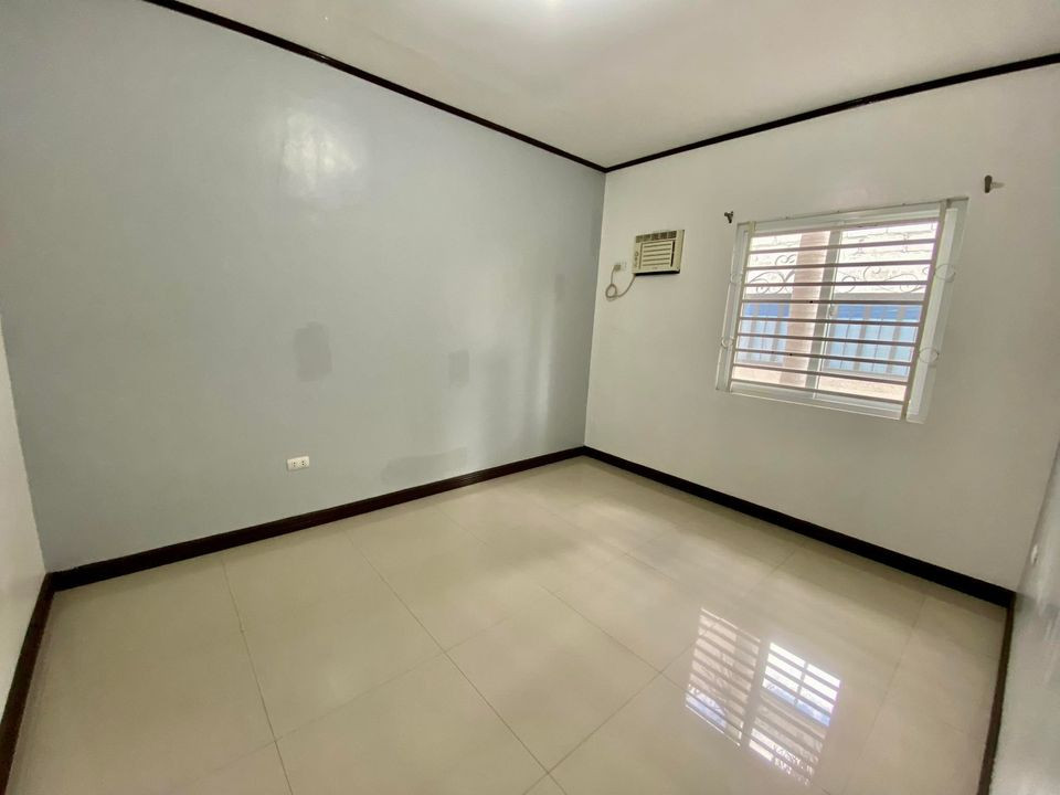 Gallery 5