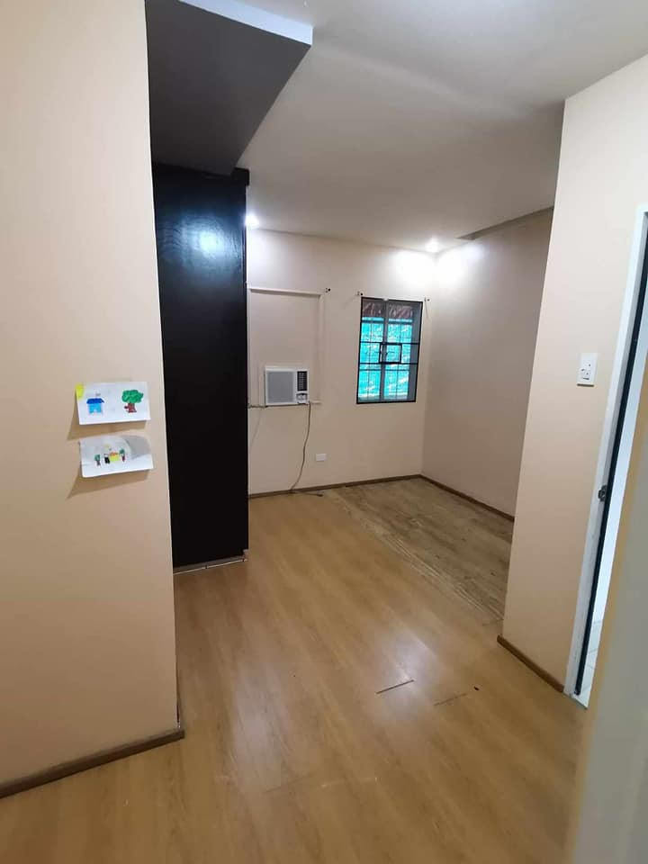 Gallery 5