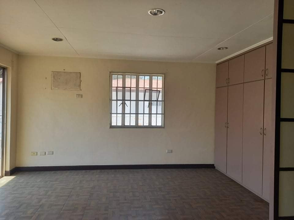 Gallery 4