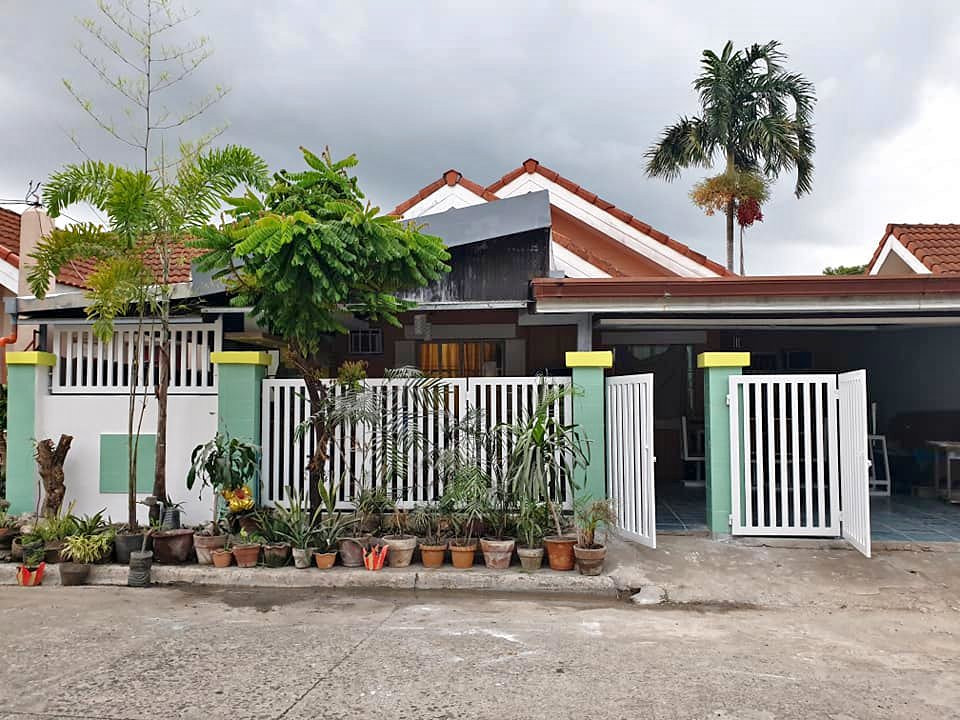 3Br house for rent with garage