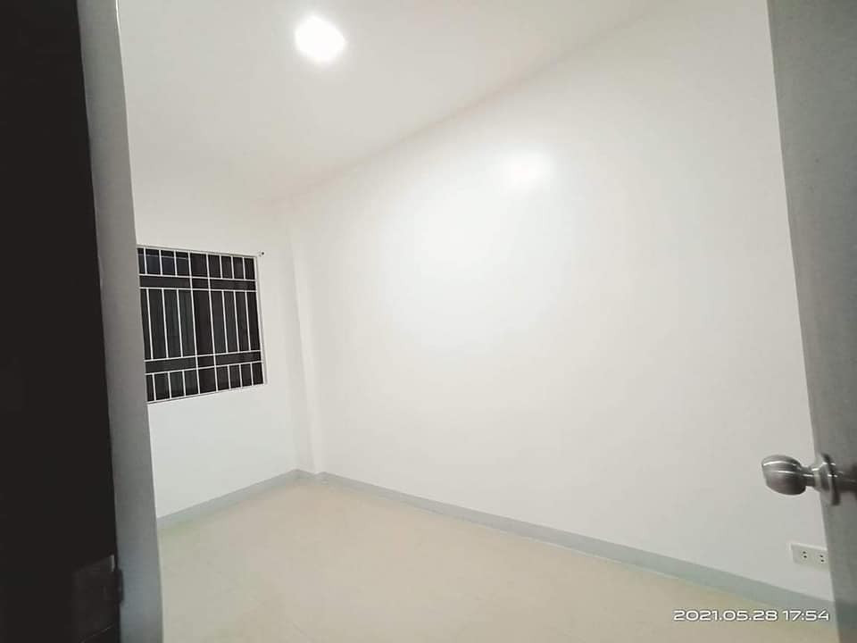 Gallery 5