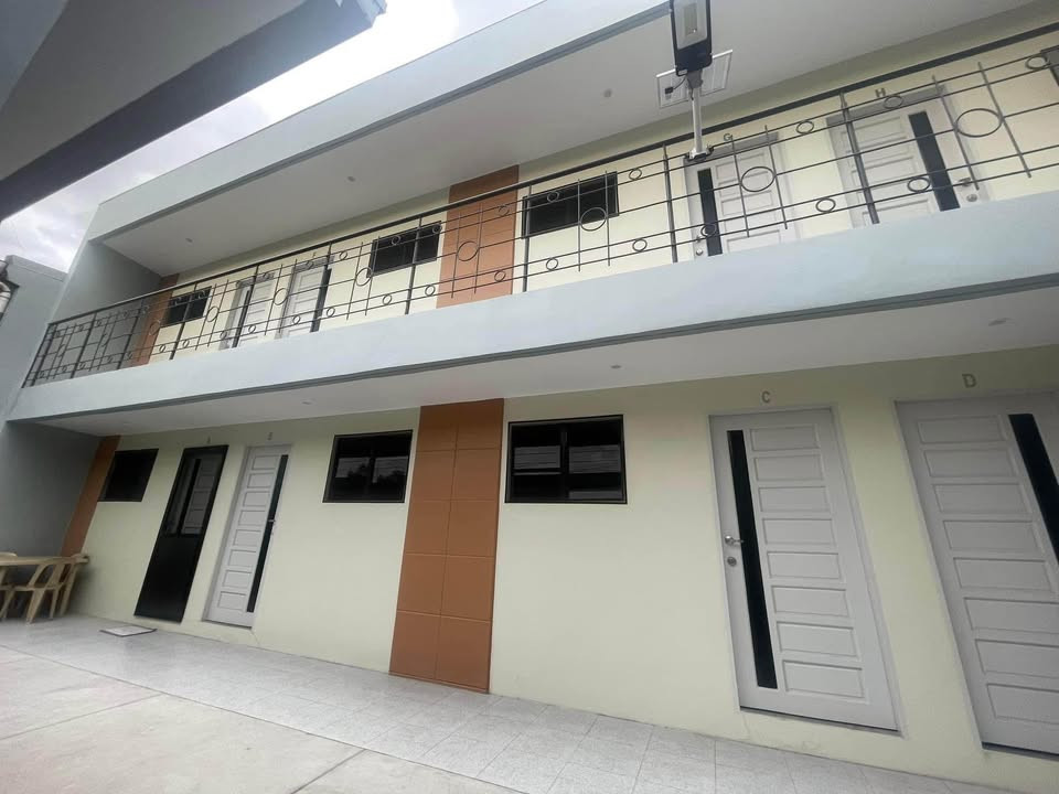 Studio type with 1BR & commercial space for RENT
