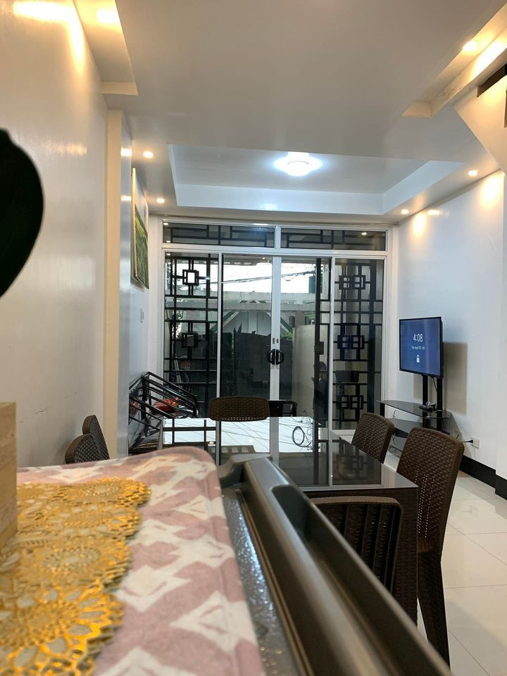 Gallery 4