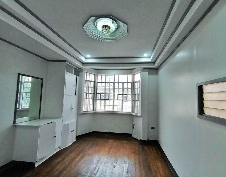 Gallery 4