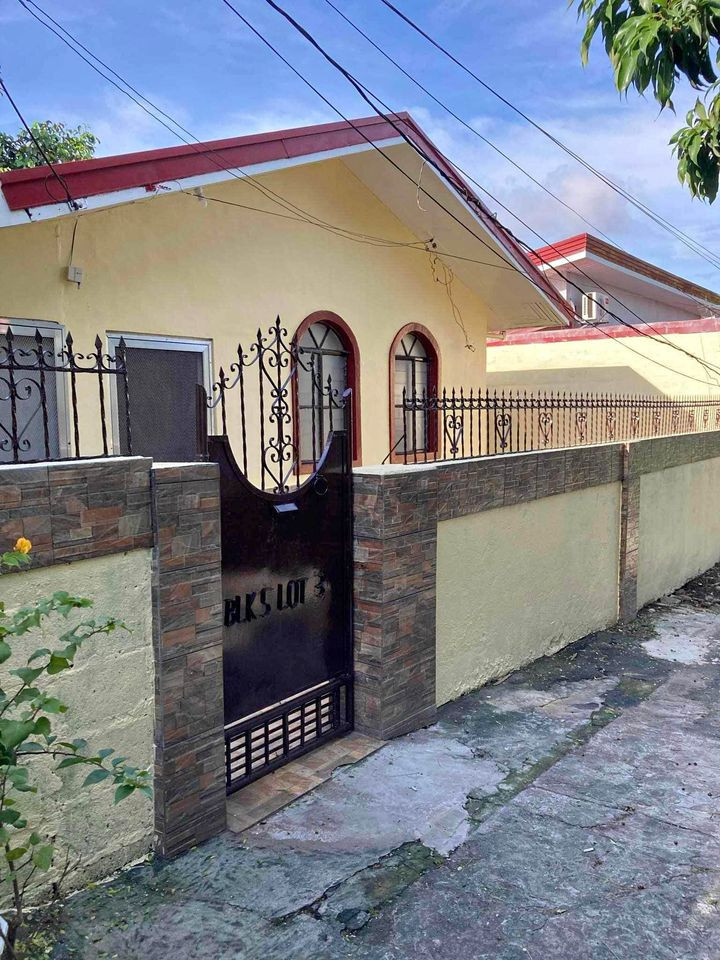 HOUSE FOR RENT