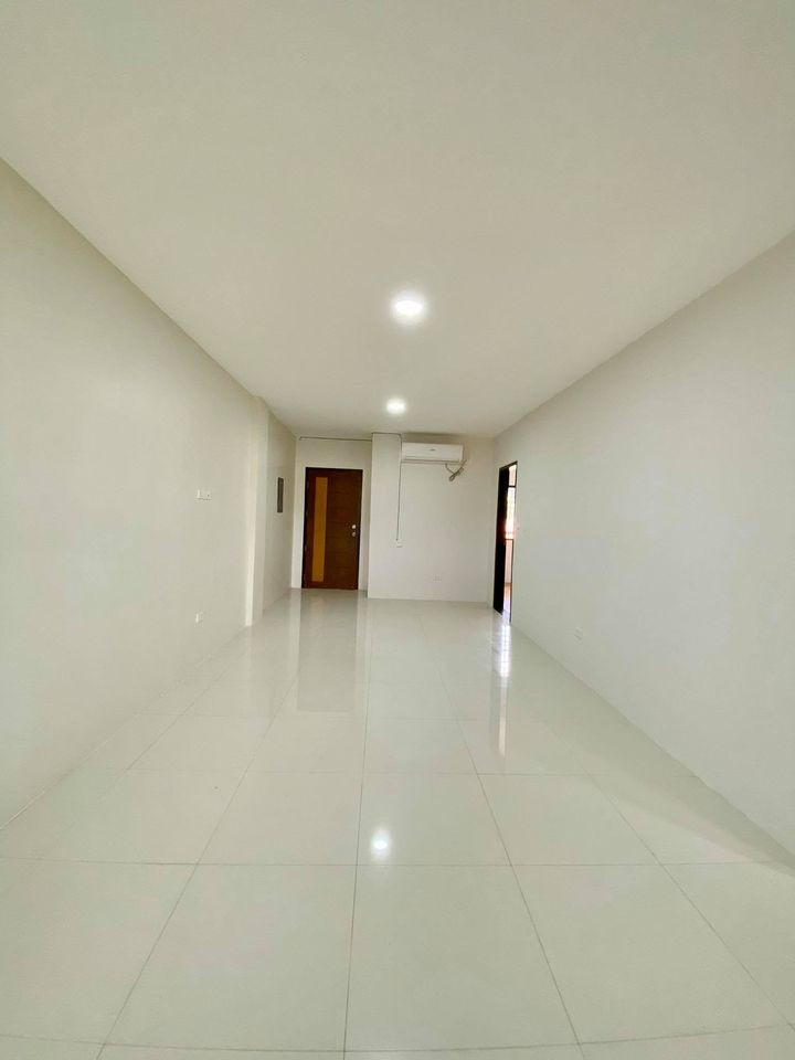 Gallery 4