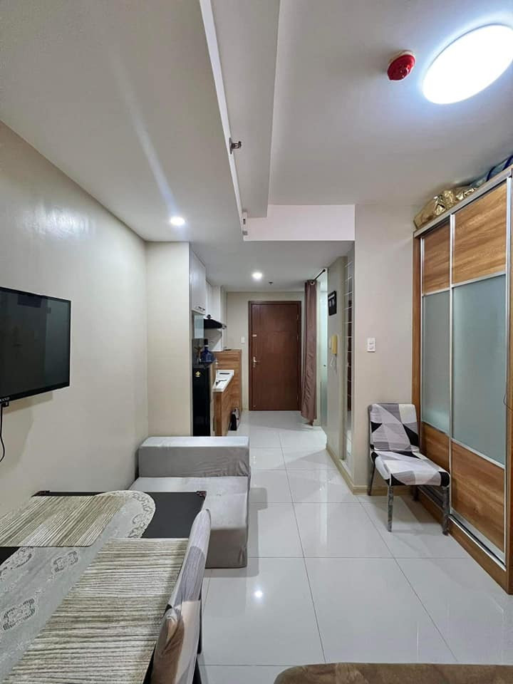 Sunshine 100 studio for rent