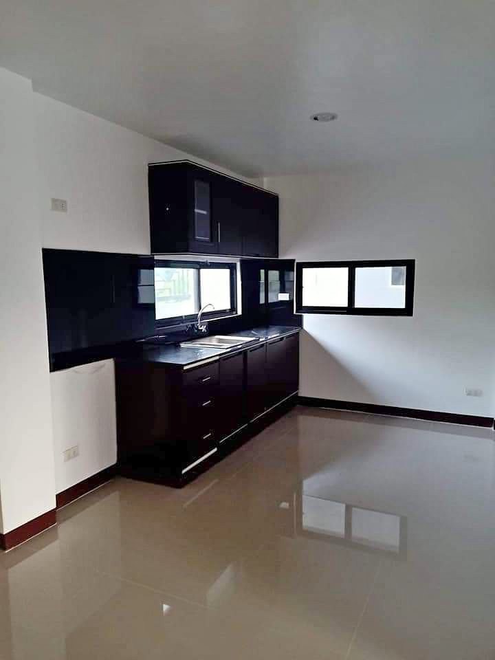 Gallery 4