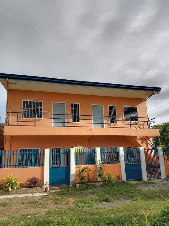 2 Beds 1 Bath Townhouse