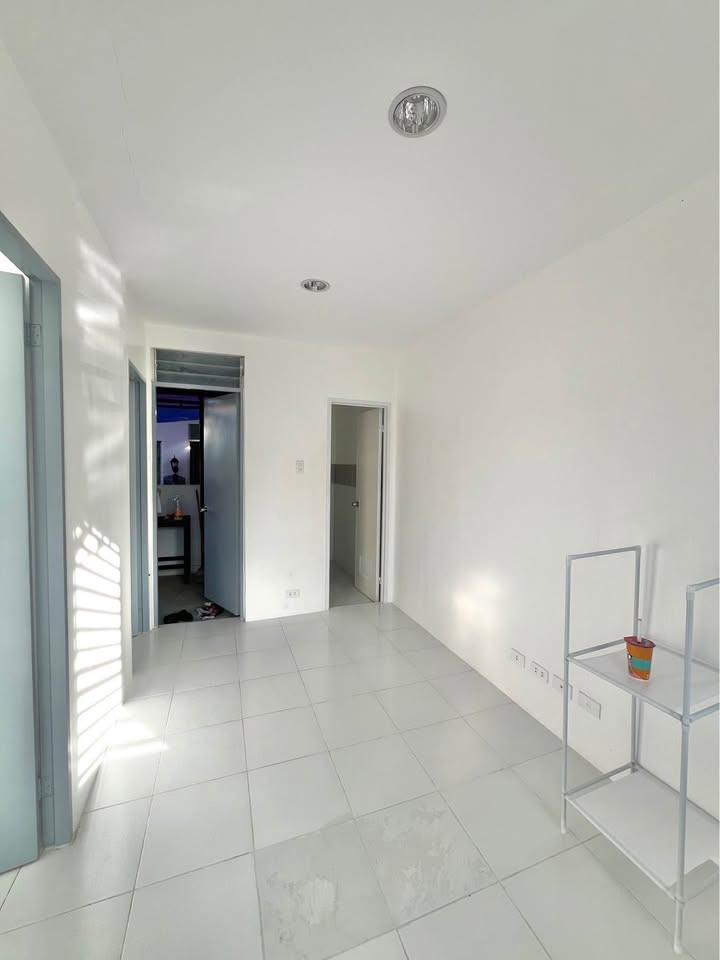 Gallery 5