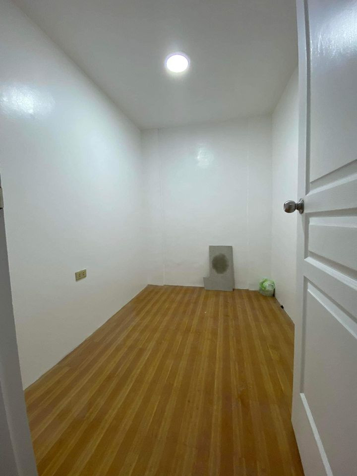 Gallery 2