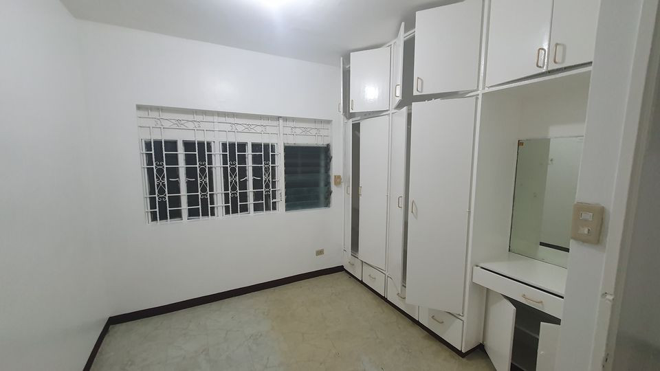 Gallery 4