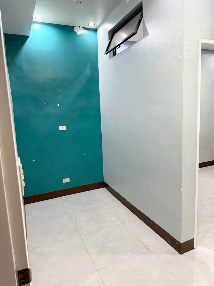 Gallery 5
