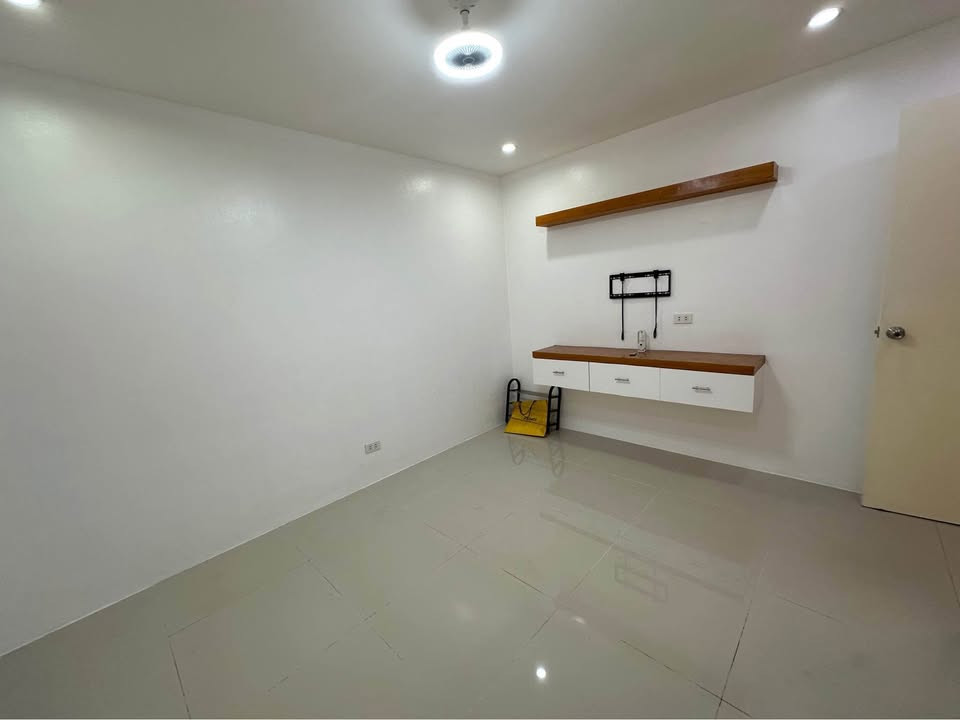 Gallery 3