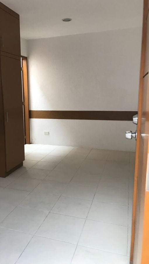 Studio 1 Bath Room only