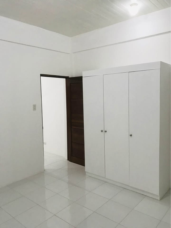 Gallery 4